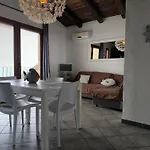 A Strapiombo Sul Mare Tanca Piras *
