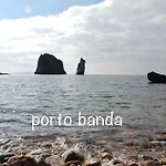 A Strapiombo Sul Mare Tanca Piras Nebida