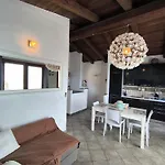 A Strapiombo Sul Mare Tanca Piras *