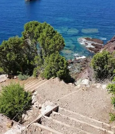 Tanca Piras - Emozioni A Strapiombo Sul Mare!!! Nebida