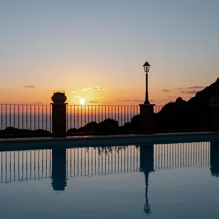 A Strapiombo Sul Mare Tanca Piras Feriehus Nebida
