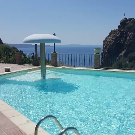 A Strapiombo Sul Mare Tanca Piras * Nebida