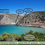 A Strapiombo Sul Mare Tanca Piras *