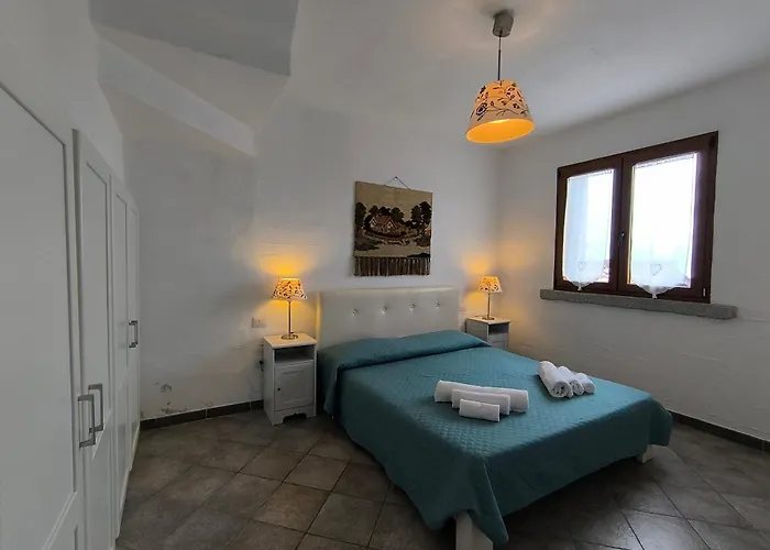 A Strapiombo Sul Mare Tanca Piras Ferienhaus